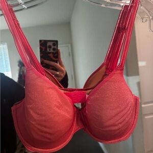 VS Women's Pink Bra